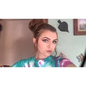 Meet your Posher, Brianna